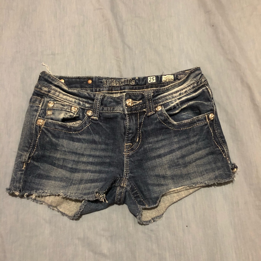 Miss me cut off jeans size 25 great look